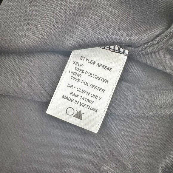 ASTR THE LABEL | Black Blue Nude Floral Print Romper Long Sleeve | Size Small - Picture 8 of 8